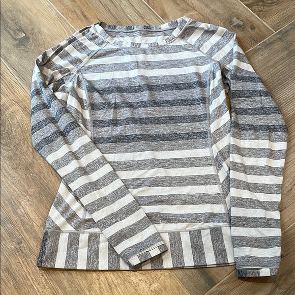 lululemon athletica Tops - Lululemon Striped Gray and White Long sleeved pullover